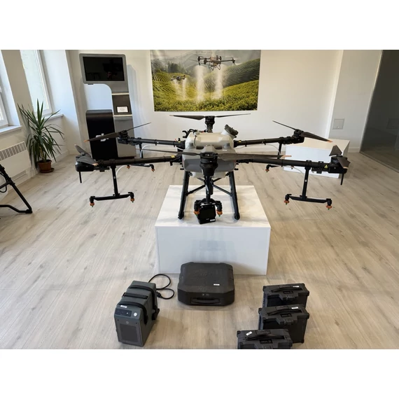 DJI AGRAS T30 DRÓN CSOMAG - HASZNÁLT (FRISSEN SZERVIZELVE)